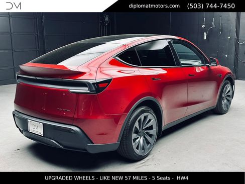 Used 2026 Tesla Model Y AWD image 6