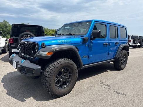 Used 2024 Jeep Wrangler Unlimited AWD/4WD image 8