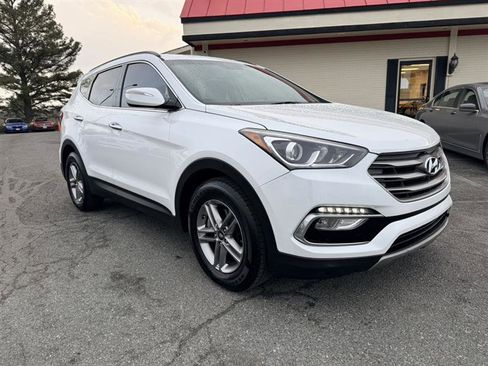 Used 2017 Hyundai Santa Fe Sport image 3