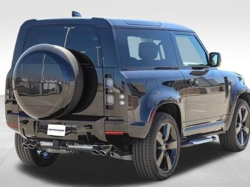 Certified 2024 Land Rover Defender 90 V8 AWD/4WD image 8