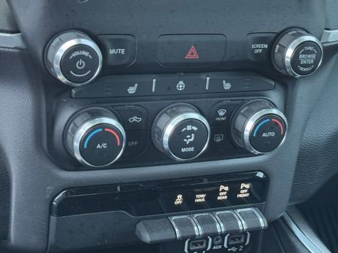 Used 2022 RAM 1500 Big Horn AWD/4WD image 24