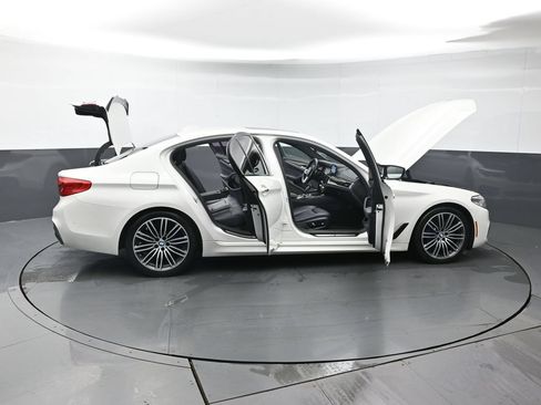 Used 2018 BMW 540i xDrive w/ M Sport Package AWD/4WD image 51