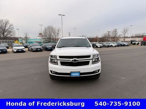 Used 2018 Chevrolet Suburban LT w/ Luxury Package image 9