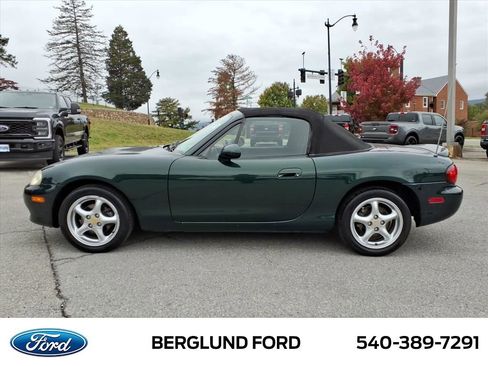 Used 2002 MAZDA MX-5 Miata image 12