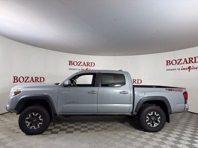 Used 2019 Toyota Tacoma TRD Off-Road AWD/4WD image 8