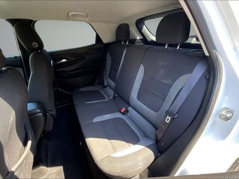 Used 2025 Chevrolet TrailBlazer LT FWD image 24