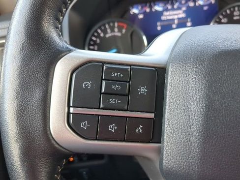 Used 2024 Ford Expedition Max XLT image 22