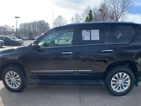 Used 2017 Lexus GX 460 image 5