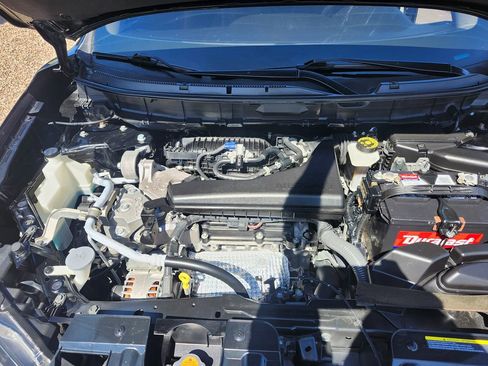 Used 2017 Nissan Rogue S w/ S Appearance Package FWD image 31