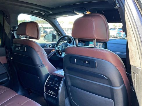 Used 2020 BMW X5 xDrive40i w/ M Sport Package image 21