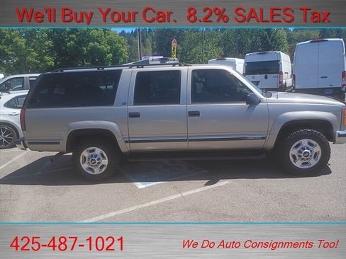 Used 1999 GMC Suburban 2500 AWD/4WD image 4