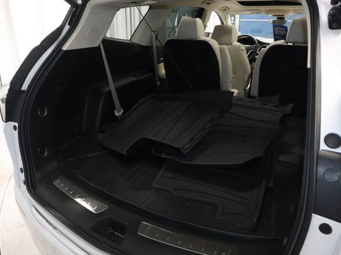Used 2023 Buick Enclave Avenir w/ Avenir Technology Package AWD/4WD image 15