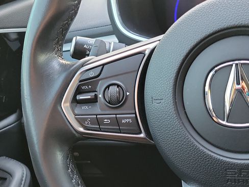 Used 2023 Acura MDX FWD image 17