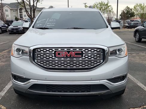 Used 2017 GMC Acadia Denali w/ Technology Package FWD image 2