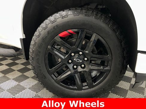 Certified 2022 Chevrolet Silverado 1500 RST w/ Redline Edition AWD/4WD image 51