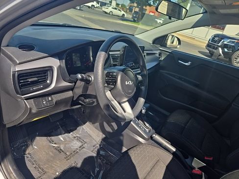 Used 2022 Kia Rio LX FWD image 11