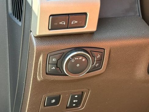 Used 2022 Ford F250 King Ranch w/ King Ranch Ultimate Package AWD/4WD image 25