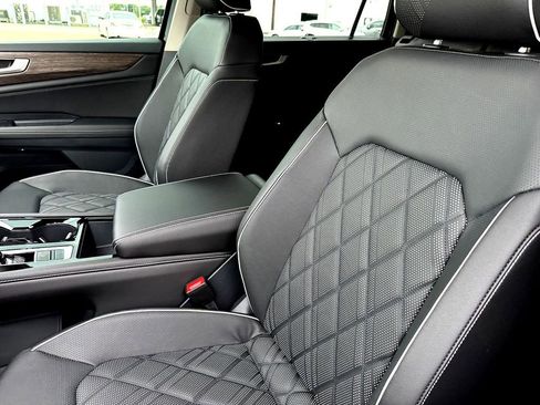 New 2026 Volkswagen Atlas SEL Premium R-Line AWD/4WD image 11