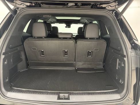 Certified 2025 Buick Enclave Avenir w/ Super Cruise Package AWD/4WD image 17