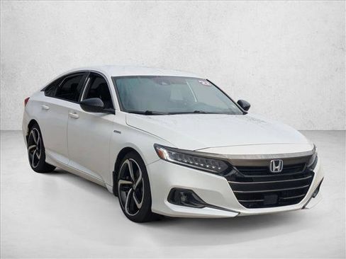 Used 2022 Honda Accord Sport image 3
