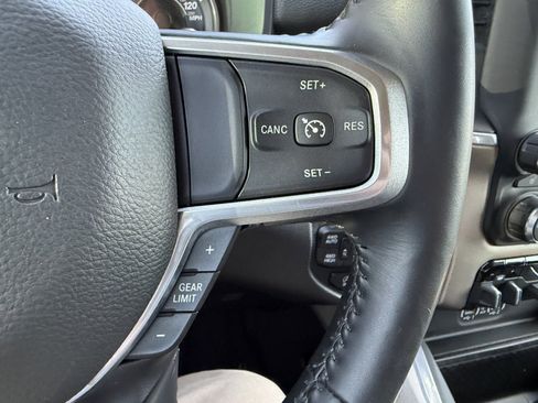 Used 2020 RAM 1500 Laramie AWD/4WD image 25