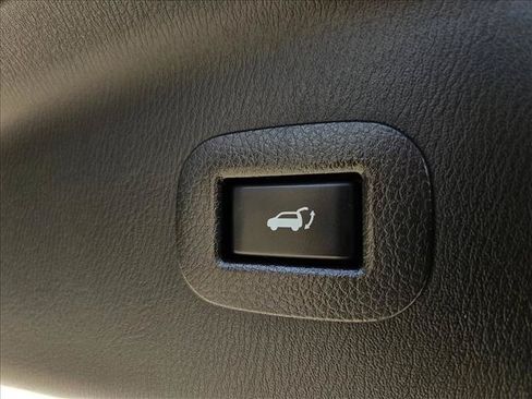 Used 2022 INFINITI QX80 Luxe w/ All-Season Package RWD image 26