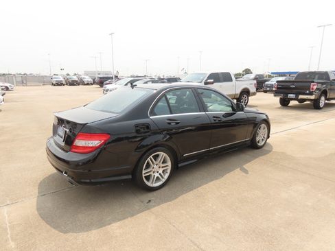 Used 2008 Mercedes-Benz C 350 Sport image 12