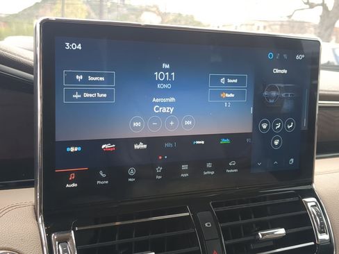 Used 2022 Lincoln Navigator Reserve image 15