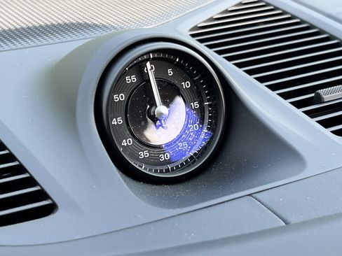 Certified 2025 Porsche Cayenne S image 23