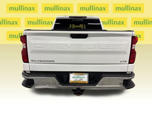 Used 2020 Chevrolet Silverado 1500 LTZ w/ LTZ Plus Package image 18