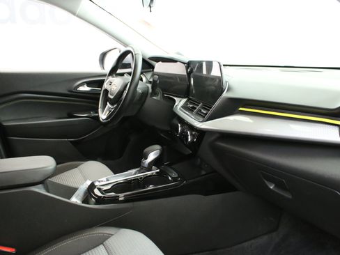 Used 2024 Chevrolet Trax LT w/ Driver Confidence Package FWD image 29