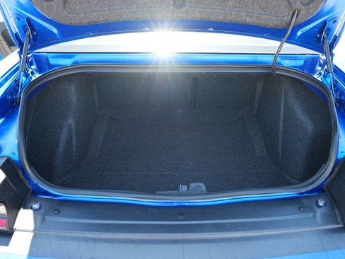 Used 2018 Dodge Challenger R/T RWD image 27