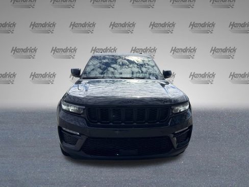 New 2025 Jeep Grand Cherokee Limited w/ Black Appearance Package image 3