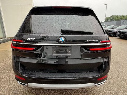 Used 2025 BMW X7 xDrive40i AWD/4WD image 4