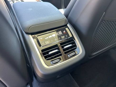 New 2026 Volvo XC60 B5 Ultra w/ Climate Package AWD/4WD image 13