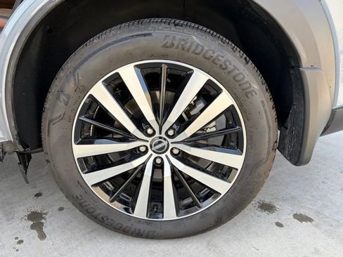 Used 2025 Nissan Pathfinder Platinum w/ Cargo Package image 5