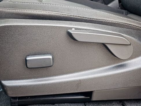 Certified 2022 GMC Canyon Elevation w/ Trailering Package image 18