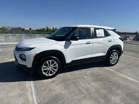 Used 2022 Chevrolet TrailBlazer LS image 16