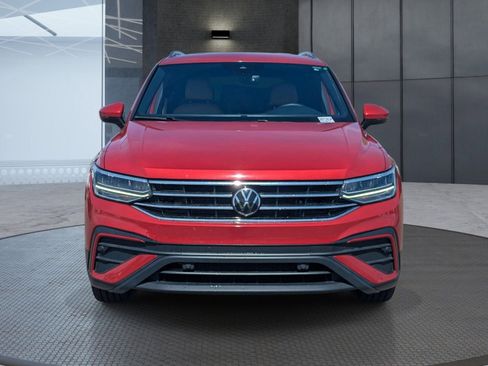 Used 2024 Volkswagen Tiguan SE FWD image 9