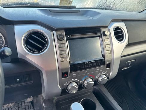 Used 2014 Toyota Tundra SR5 w/ SR5 Upgrade Package RWD image 8