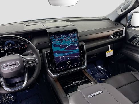 New 2026 GMC Yukon XL Denali AWD/4WD image 24