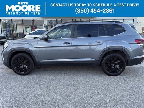 Certified 2025 Volkswagen Atlas SE w/ Panoramic Sunroof Package image 1