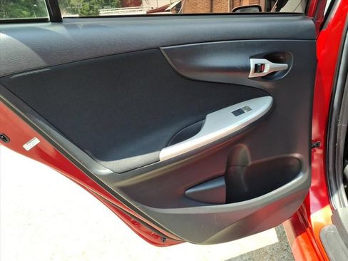 Used 2013 Toyota Corolla S FWD image 22