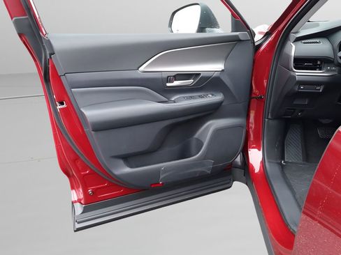 New 2026 Toyota Grand Highlander AWD Hybrid image 7