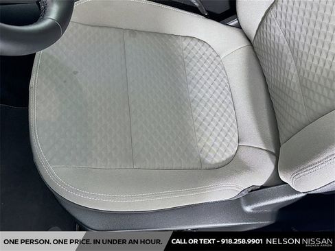 Used 2022 Ford Escape SE w/ SE Sport Appearance Package image 19