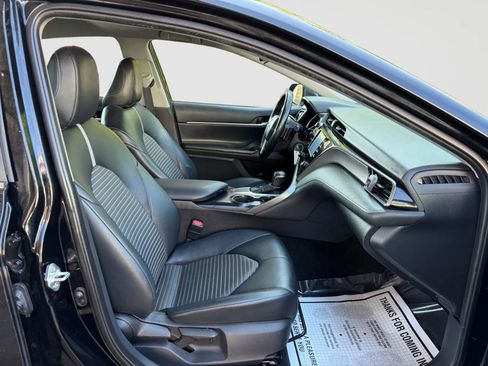 Used 2020 Toyota Camry SE FWD image 20