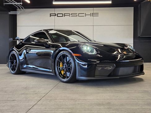 Certified 2026 Porsche 911 GT3 w/ Weissach Package RWD image 32