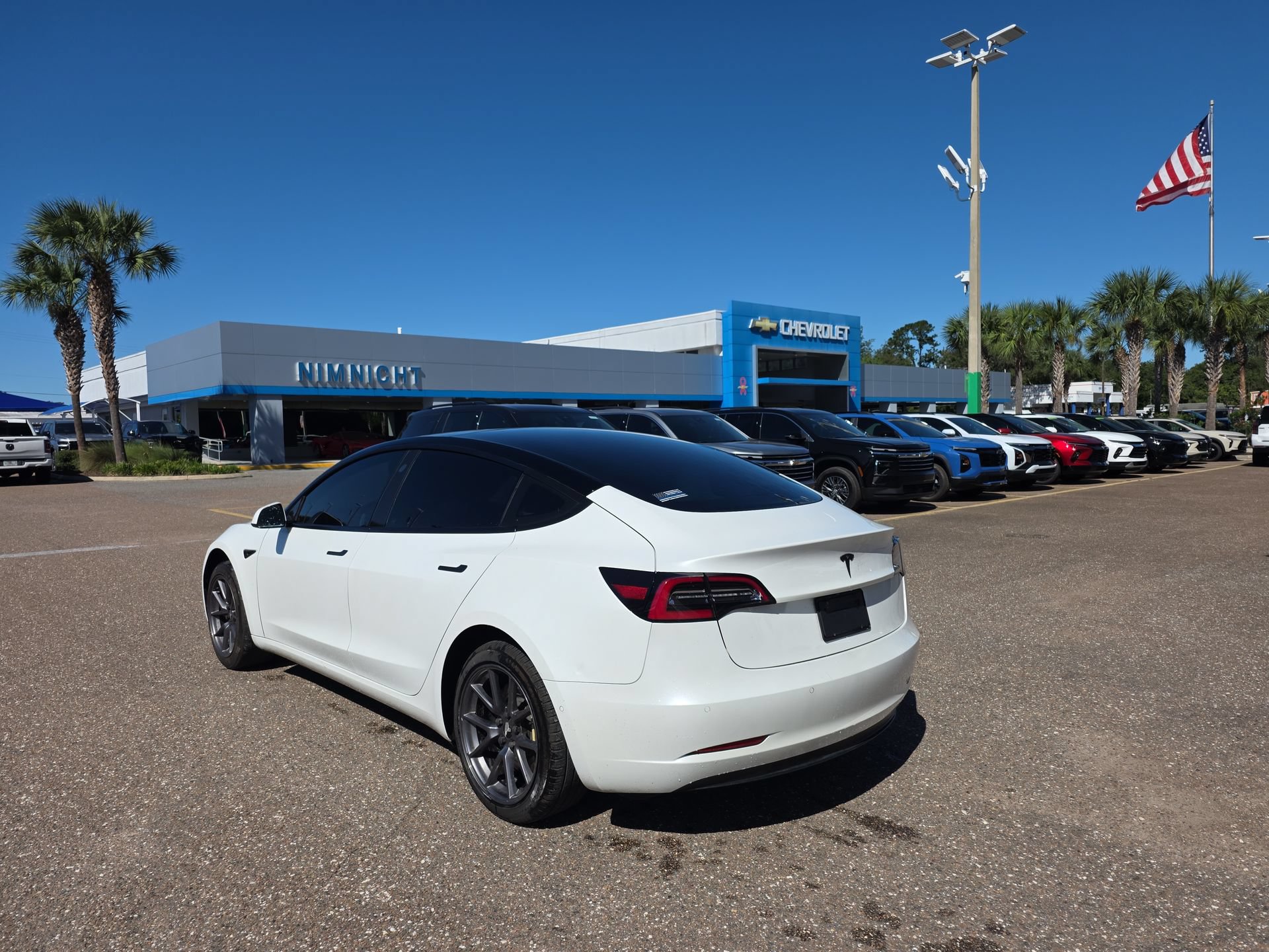 Used 2021 Tesla Model 3 Standard Range Plus RWD image 4
