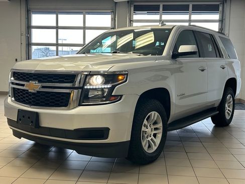 Used 2019 Chevrolet Tahoe LT image 3