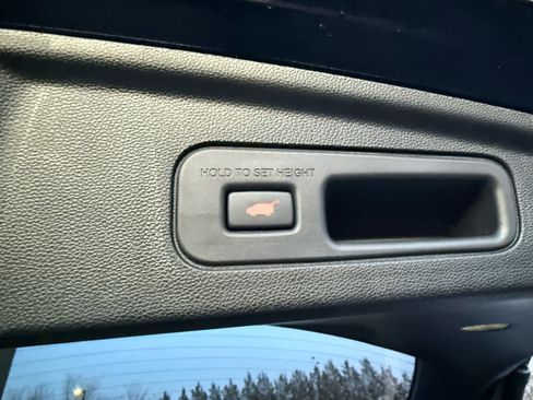 Used 2025 Acura MDX image 15